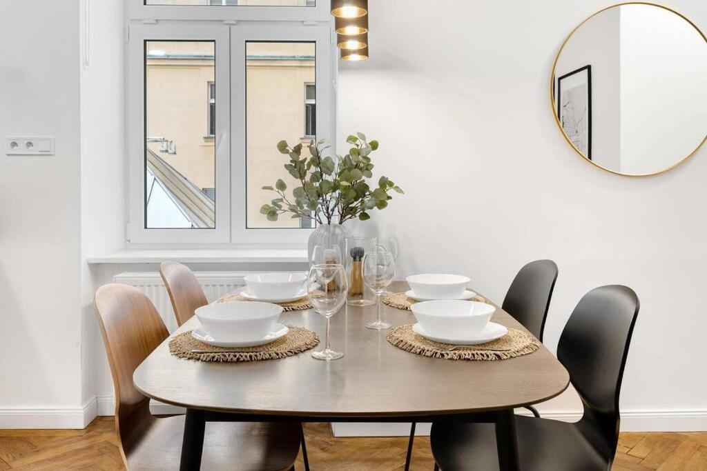 Stylovy Apartman V Centre Mesta براتسيلافا المظهر الخارجي الصورة